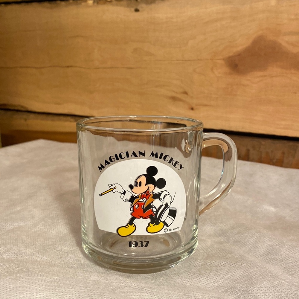 Disney Magician Mickey 1937 clear glass mug